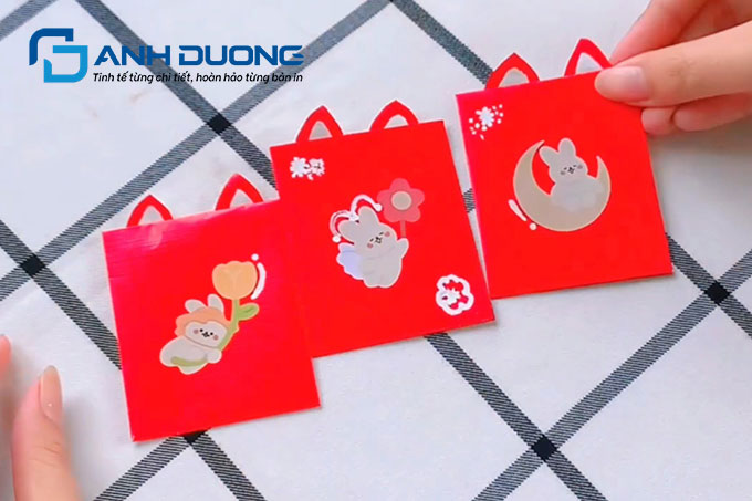 Góc Nhìn Khách Quan: Tự Làm (Handmade) hay Đặt In Số Lượng Ít?