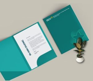 Mẫu in folder bìa kẹp hồ sơ với thiết kế logo doanh nghiệp