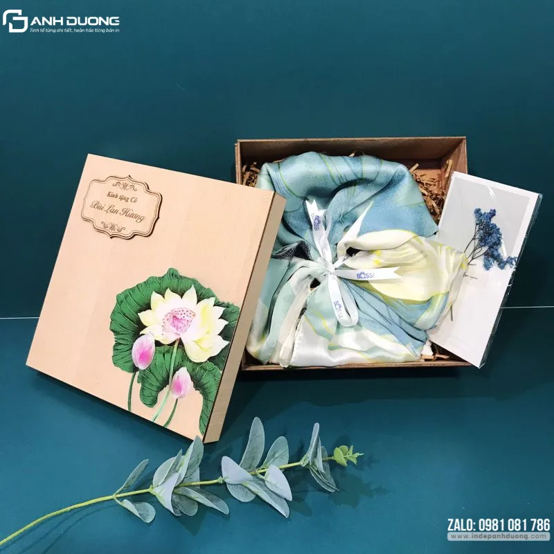 Mẫu hộp quà đựng khăn lụa
