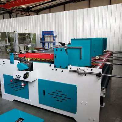 Tìm hiểu về máy gấp hộp carton theo yêu cầu và lợi ích vượt trội cho sản xuất 1 Máy gấp hộp carton