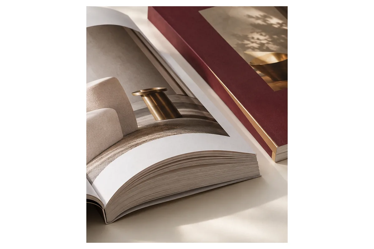 Catalogue Keo Gáy Và Ghim Giữa: So Sánh & Cách Chọn 3 Catalogue keo gáy – ảnh chụp sản phẩm minh họa
